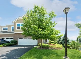 15 E Preserve Dr, Palatine, IL 60074