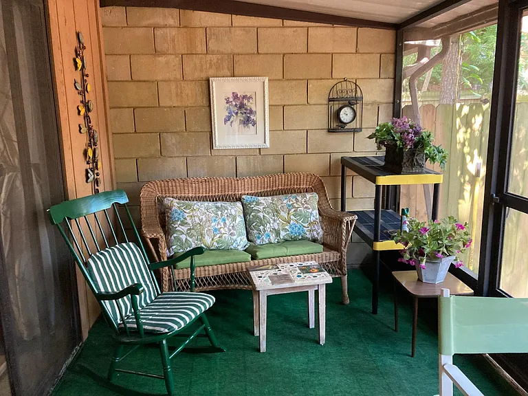 screen porch