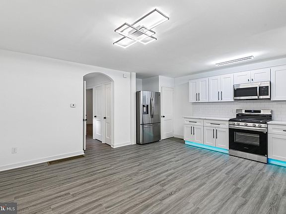 5th image of 5836 Bustleton Ave