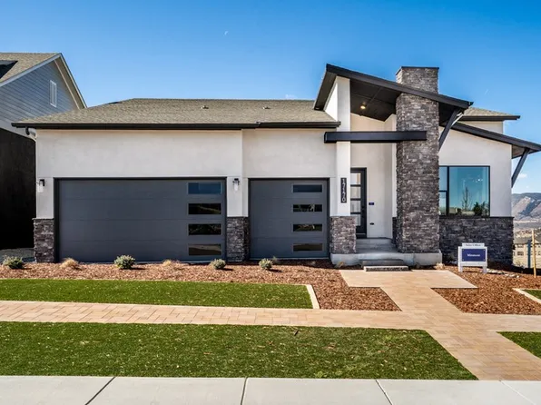 Miramont Plan, Cloverleaf - Pinnacle Collection