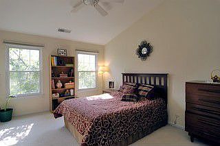 3rd image of 253 Green Knoll Ln