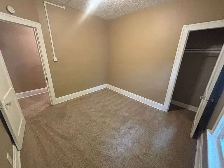 3301 E 143rd Street Cleveland OH 44120 — Photo 9