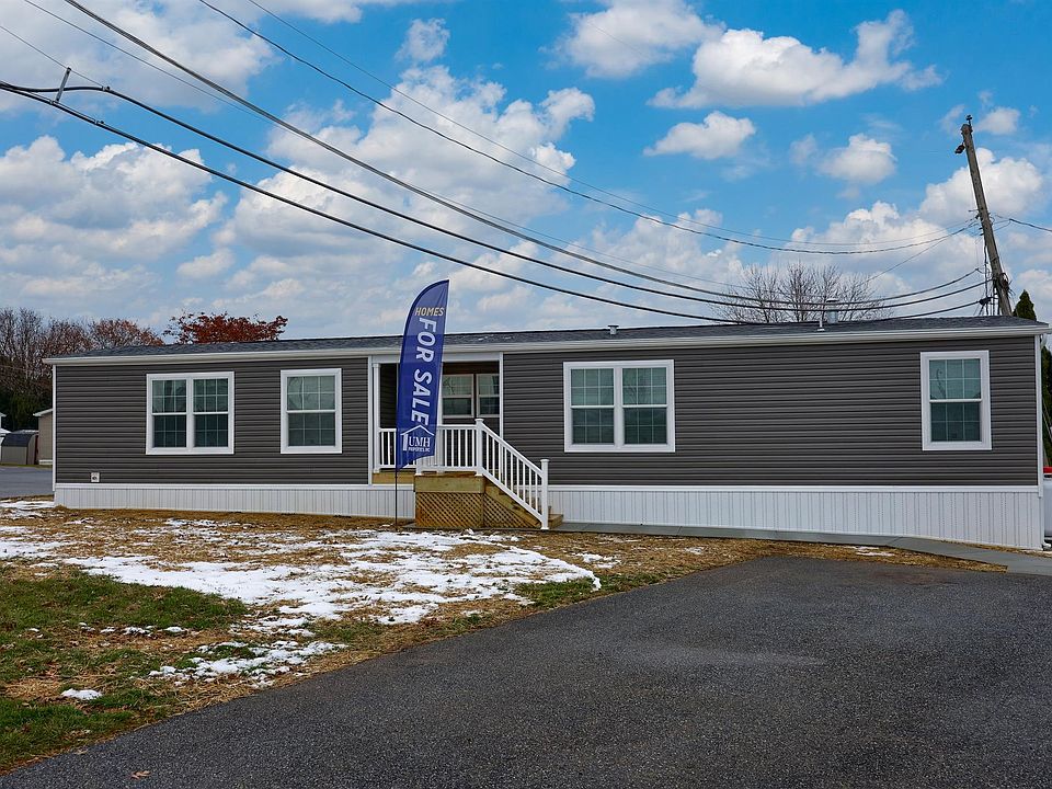 Exterior Image-12-Champion 230 Valley View Ephrata 1