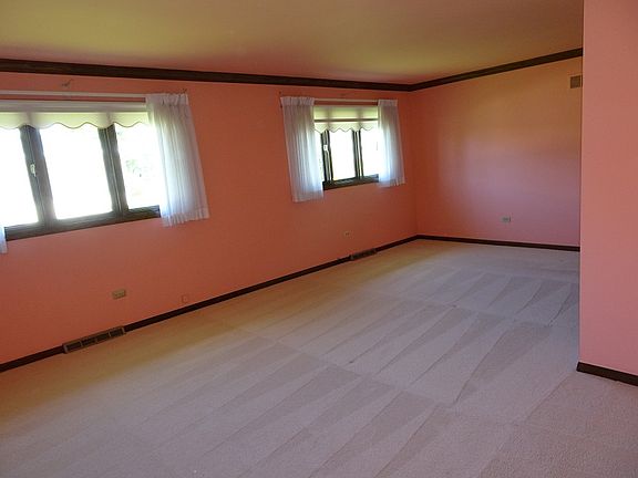 4th image of 15141 Narcissus Ct