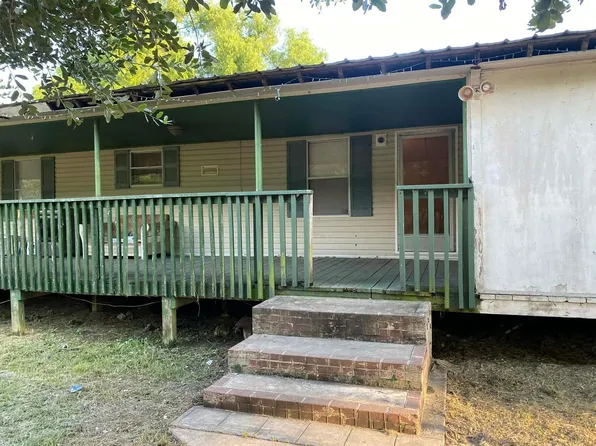 2130 Hayes Rd, Winnie, TX 77665