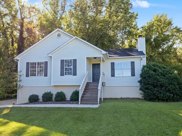 132 Peeks Crossing Dr, Senoia, GA 30276