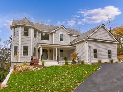 4 Adams St, Wakefield, MA, 01880