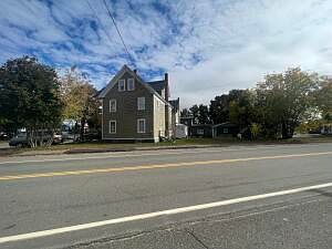 4th image of 88 Pine Street