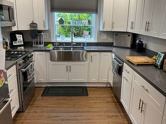 4th image of 5339 Coldwater Canyon Ave