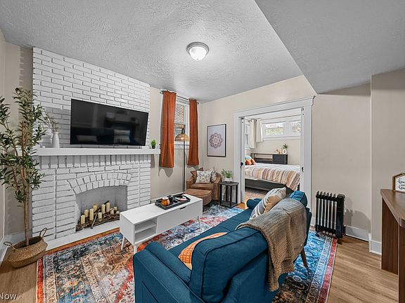 3rd image of 2769 Hampshire Rd APT 5