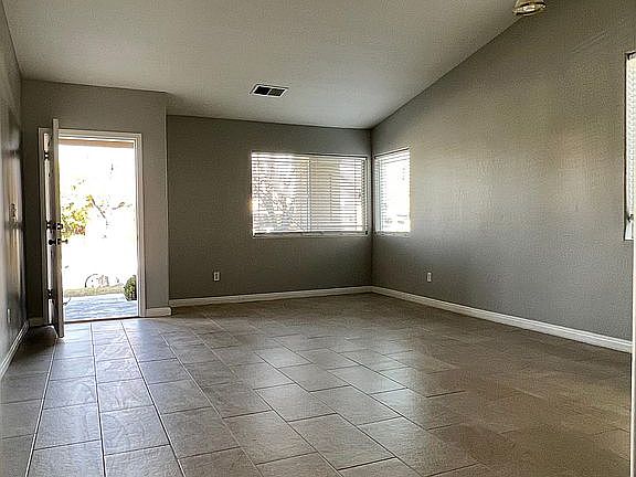 Living room 1