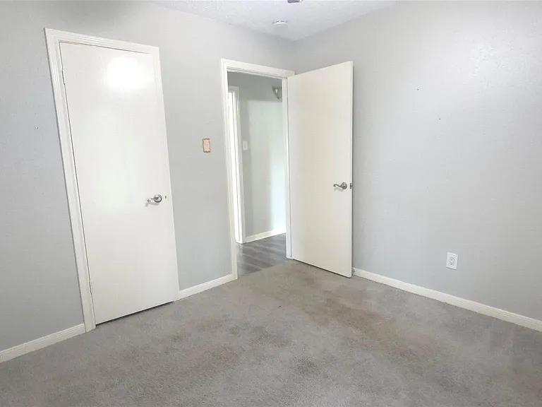 1119 Montour Dr — Photo 24