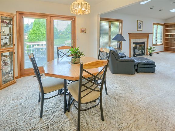4th image of 2239 Valley Vista Dr
