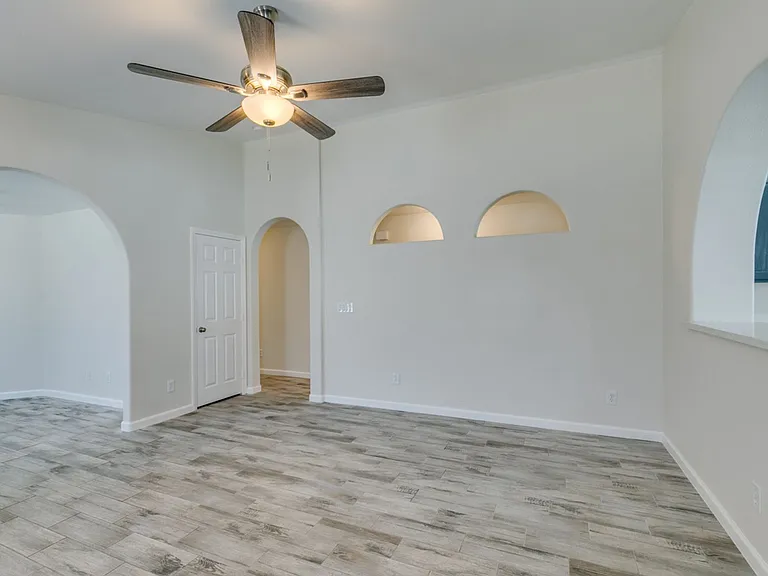 6763 Bison Creek St — Photo 26