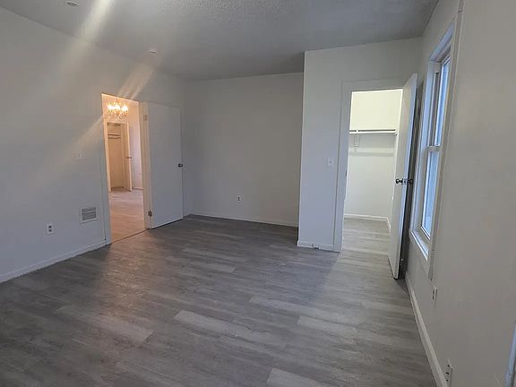 4th image of 230 Lloyd St #B