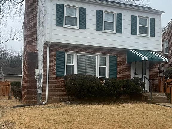 2nd image of 3314 16th St NE