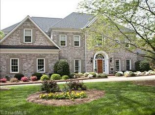 10 Loch Ridge Ct, Greensboro, NC 27408