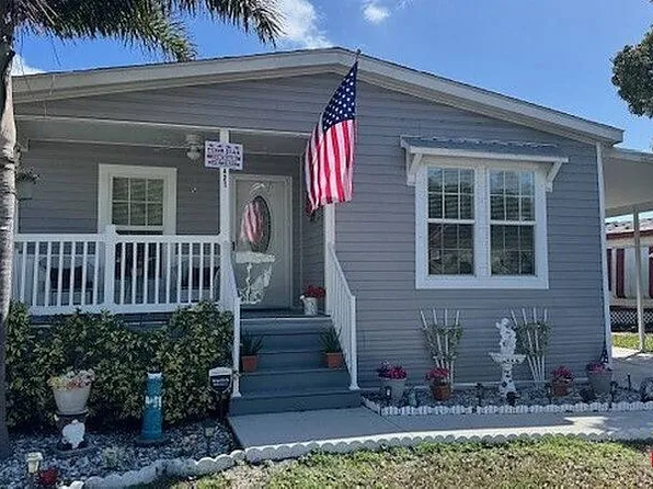 8775 20th St #421, Vero Beach, FL 32966