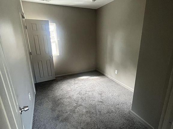 4th image of 32B E Rockwood Ave