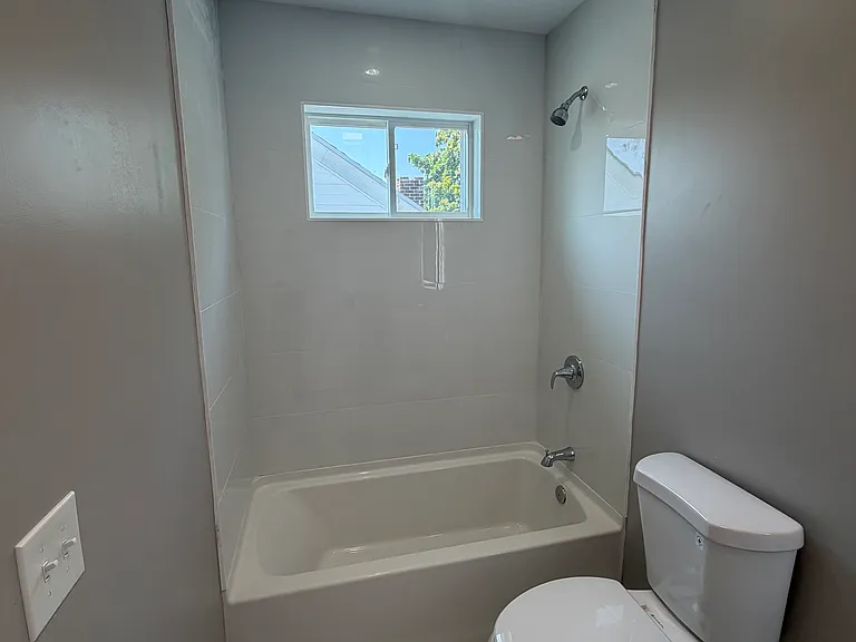 86 Lynch St #1 — Photo 2