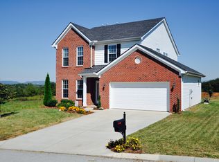 1032 Carter Ridge Dr, Knoxville, TN 37924