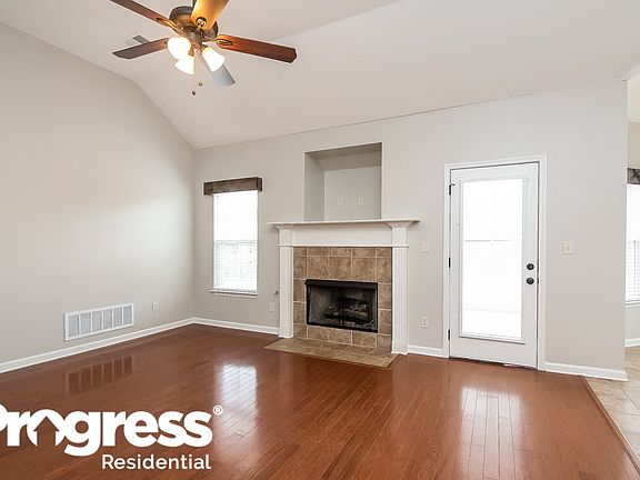 3rd image of 2731 Harvest Tree Dr