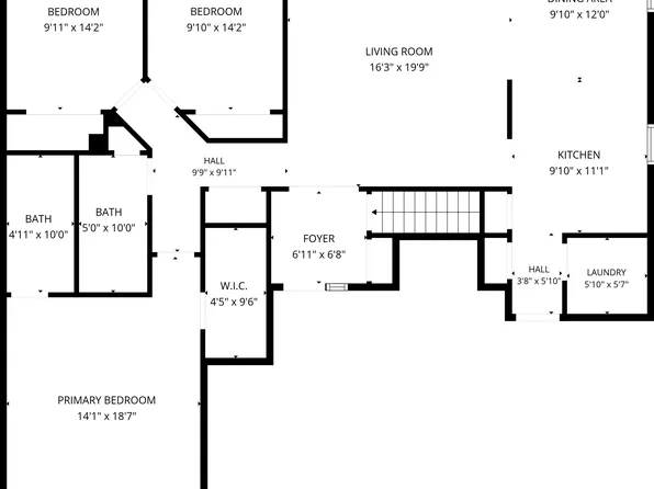 5858 Sarah Lake Dr, Sylvania, OH 43560