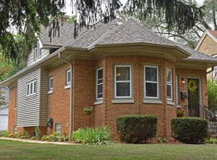 7711 W Hadley St, Milwaukee, WI