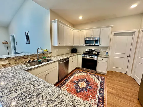 27 Albert St Photo 1