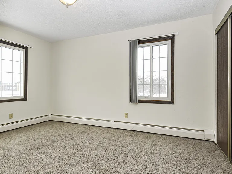 Fridley, MN Georgetown on the River Apartments | Bedroom