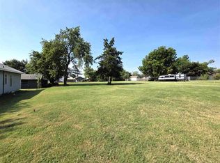 LOT 2 Grove St, Perry, OK 73077