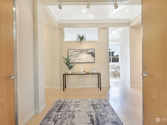 5th image of 602 5th Street #4003