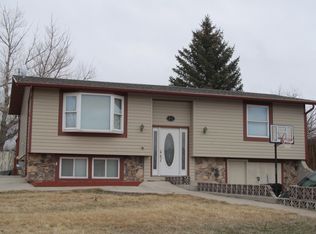 545 Sweetwater Cir, Wright, WY 82732