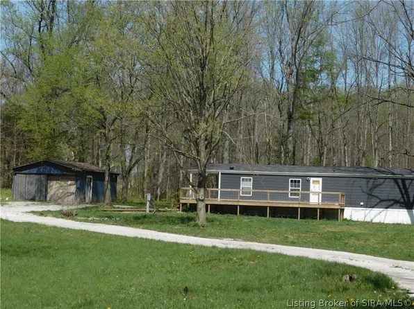 7349 S Wills Road, Pekin, IN 47165