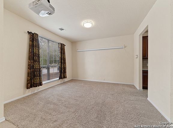 4th image of 21942 Dolomite Dr