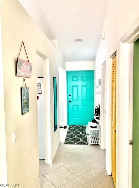 2 bed, 2.0 bath, 975 sqft, $3,000 — Photo 2