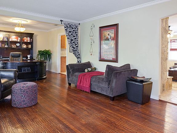 4th image of 6369 Marquita Ave
