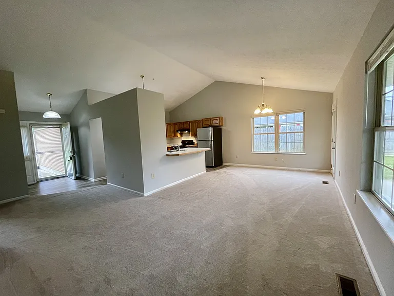 128 Heckman Dr — Photo 12