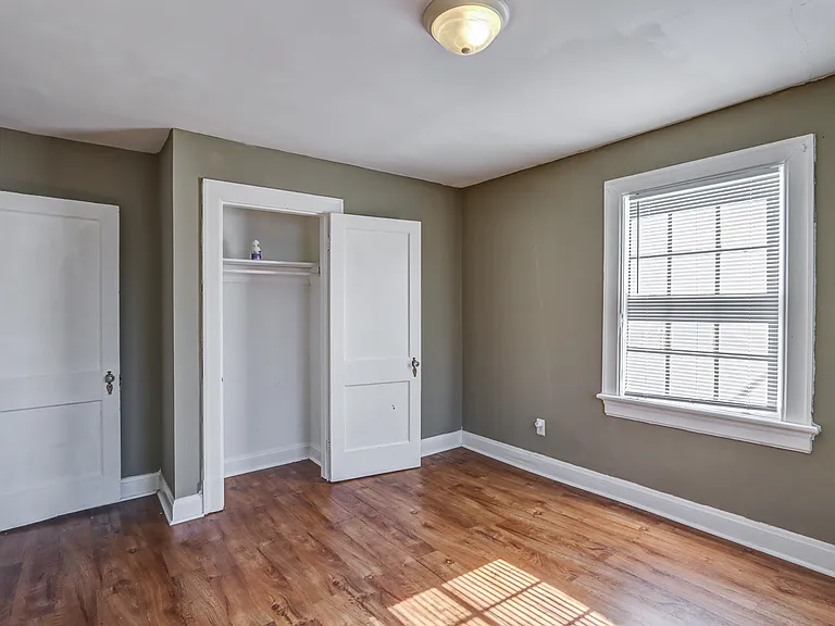 2021 Rose Ln — Photo 8