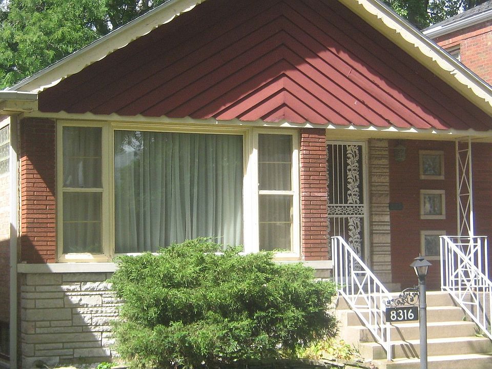 1st image of 8316 S Crandon Ave