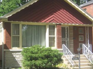 8316 S Crandon Ave, Chicago, IL