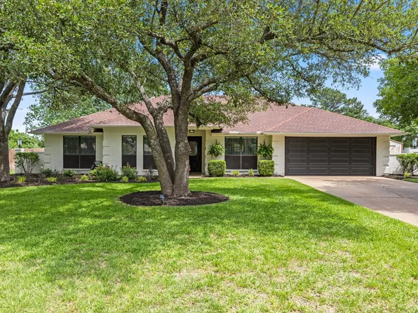 208 Tanglewood Trl, Stephenville, TX 76401