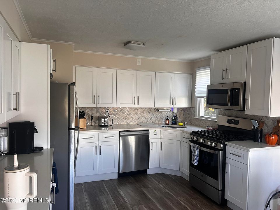 2nd image of 314 Park Ter