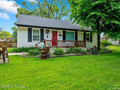 30555 Park St, Roseville, MI, 48066