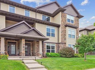 751 Mission Point Rd, Iowa City, IA 52245