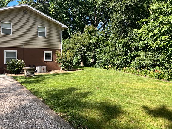3rd image of 2900 Kleitz Rd #C