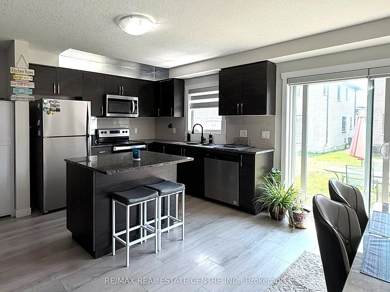 51 Wilkinson Ave — Photo 5