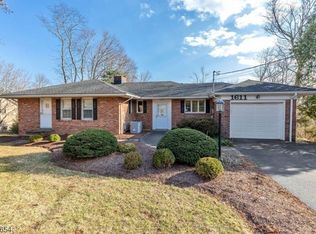 1611 Long Hill Rd, Millington, NJ 07946
