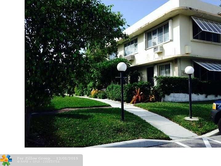 1st image of 9720 W Bay Harbor Dr