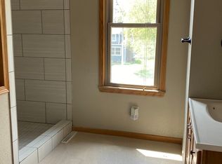 815 5th St SW #2, Willmar, MN 56201